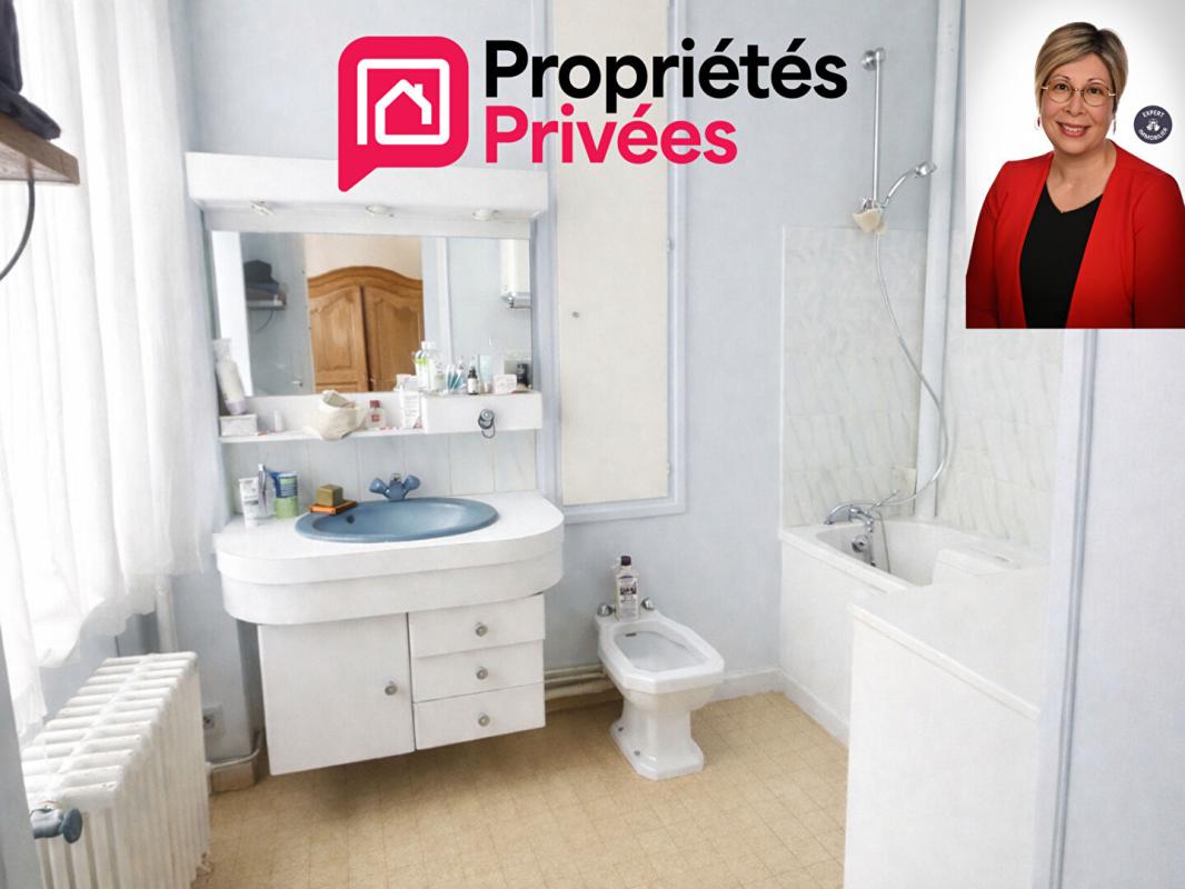 SAINT-MALO SAINT MALO INTRA MUROS APPARTEMENT DE CARACTÈRE 117 M2 AVEC 2 GRANDES CHAMBRES 8