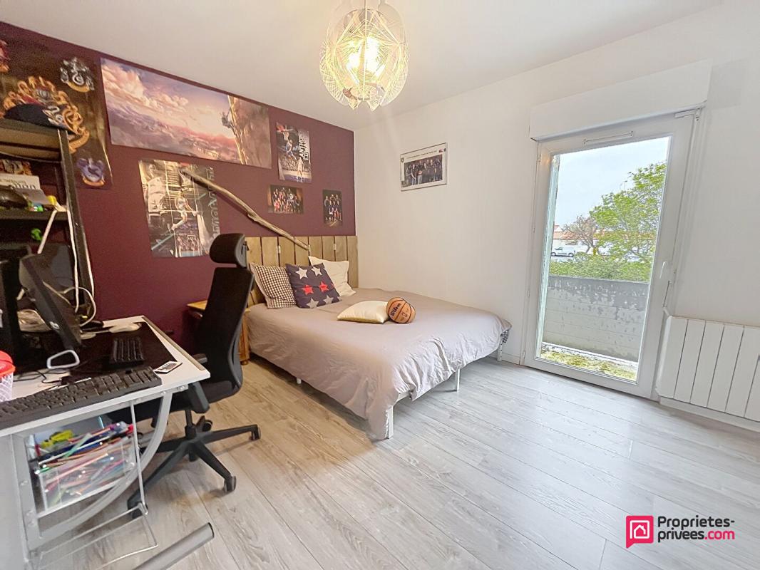 SAINT-XANDRE Maison familiale au coeur de Saint Xandre 8 pièce(s) 196 m2 15