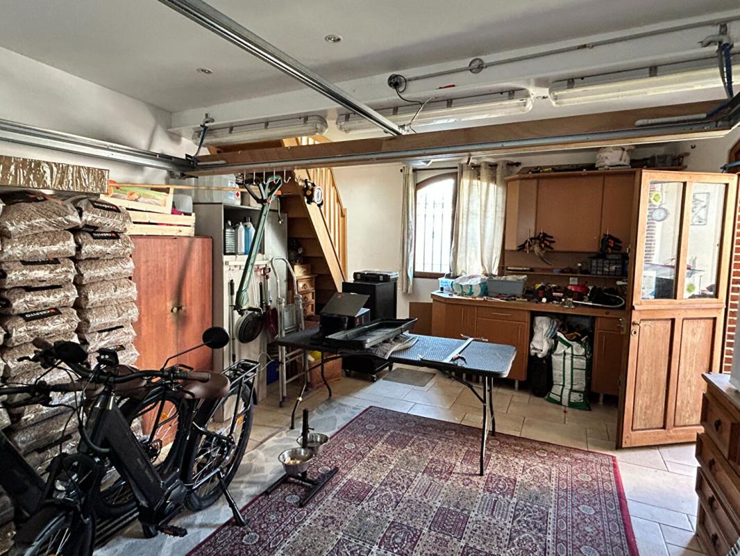 IVRY-LE-TEMPLE MAISON ANCIENNE COMPLETEMENT RENOVEE PAR UN COMPAGNON DE FRANCE 17