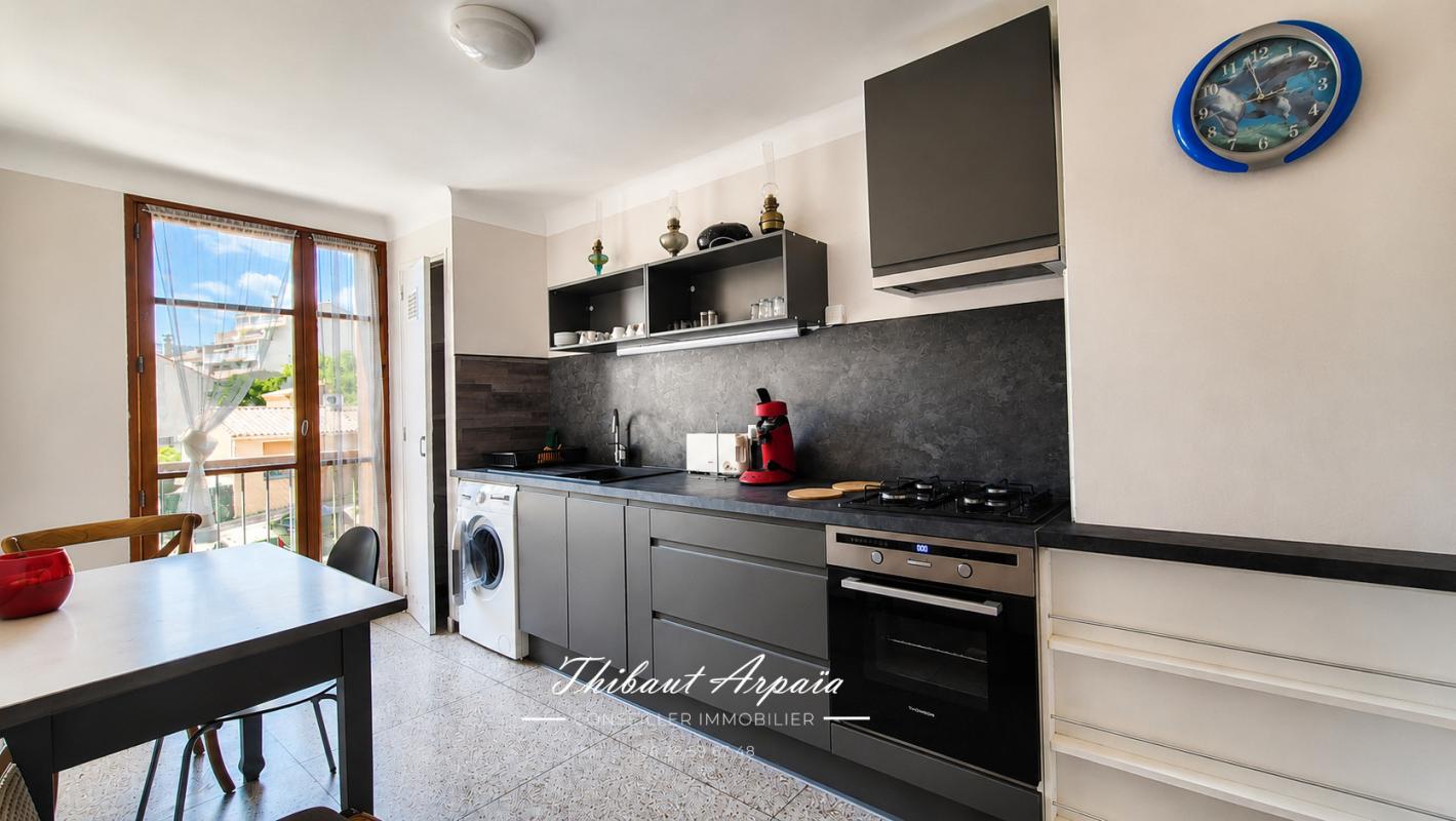 MANOSQUE Appartement T3 de 69 m² habitables avec ascenseur 1
