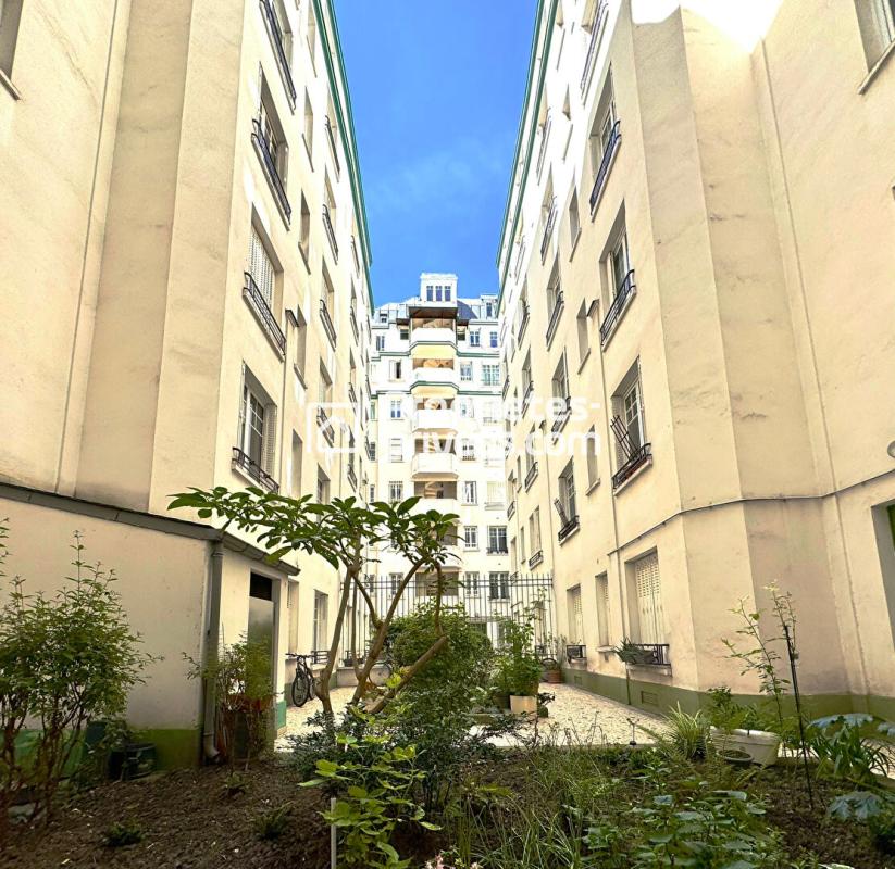 PARIS-15E-ARRONDISSEMENT 75015 PARIS - Appartement T3 - 2 chambres - 61.7 m2 - Proximité Tour Eiffel 5