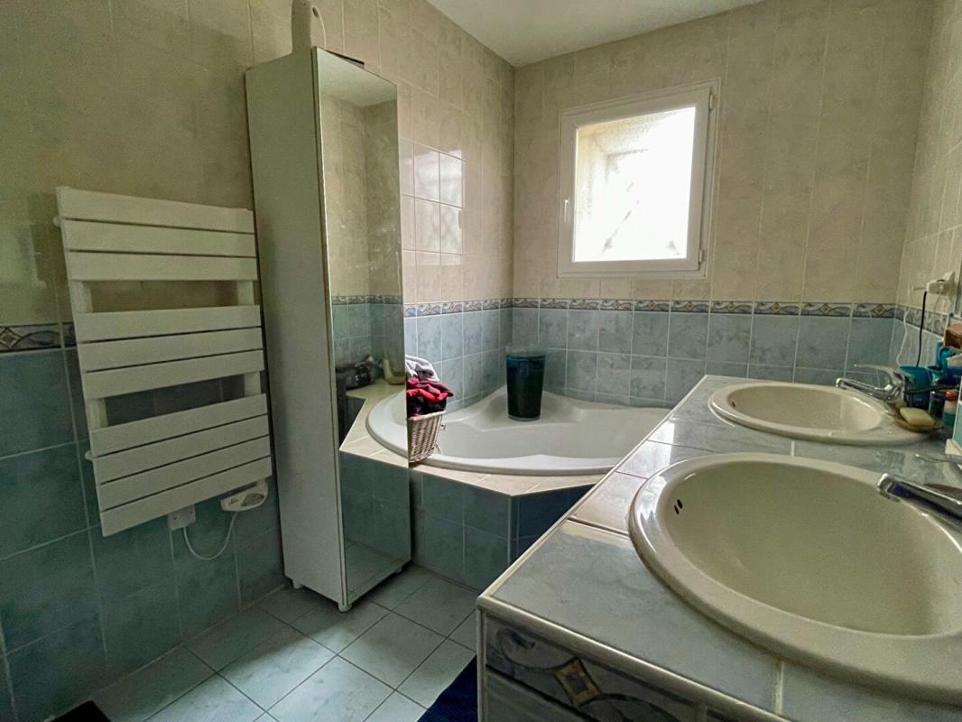 CESTAS Maison Familiale Cestas 6 pièce(s) 160 m2 15