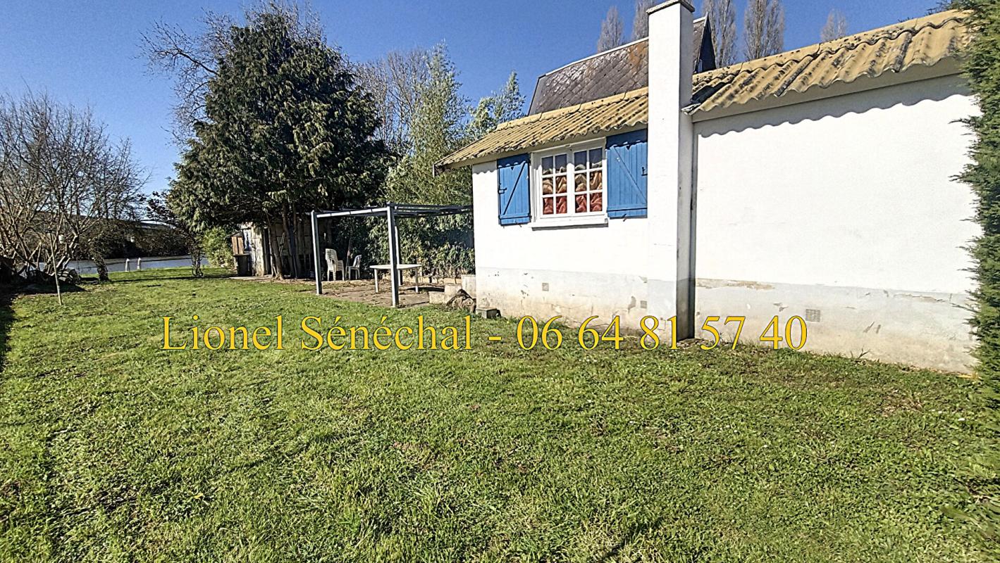 NEUVILLE-SUR-SARTHE Terrain de loisirs de plus de 500 m2 + un chalet de loisirs en dur de 24 m2  avec un accès direct à la rivière 3