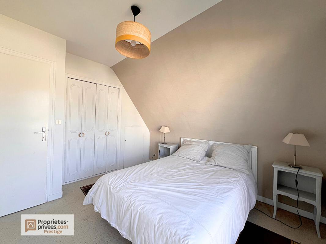 COMBRIT Sainte Marine, Maison 162m2, grand jardin, accès plage 13