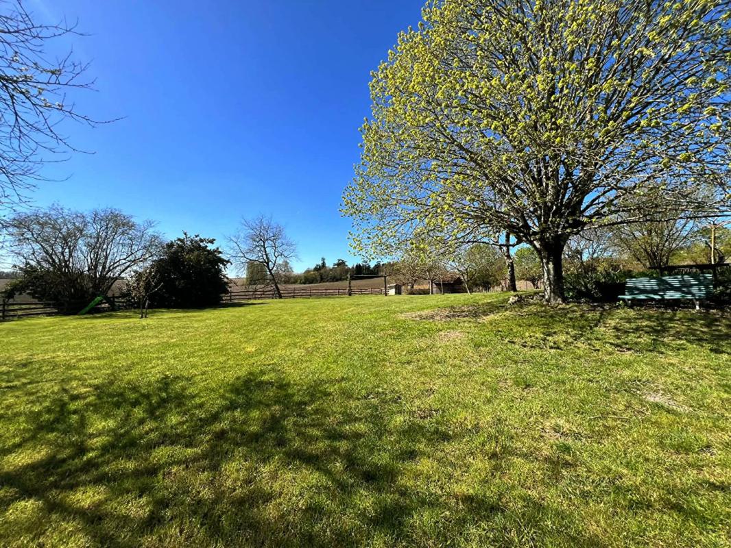 ALLEMANS Maison Avec Piscine Allemans 8 pièce(s) 205 m2 17