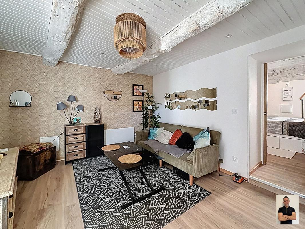 MONTAGNAC-MONTPEZAT Appartement Montagnac Montpezat 2 pièce(s) 34 m2 7