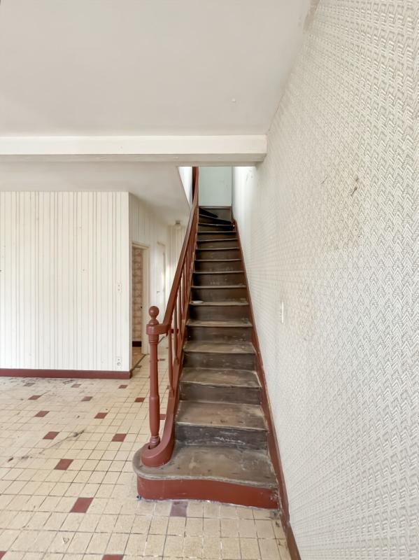 BRIVES Ensemble immobilier avec fort potentiel à Brives, Idéal investisseur ! 9