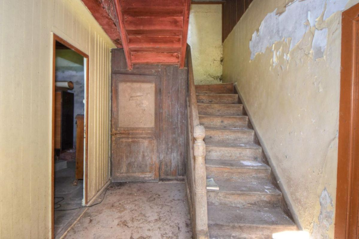 TREGUIER Corps de ferme à restaurer sur terrain de 9 000 m2 10