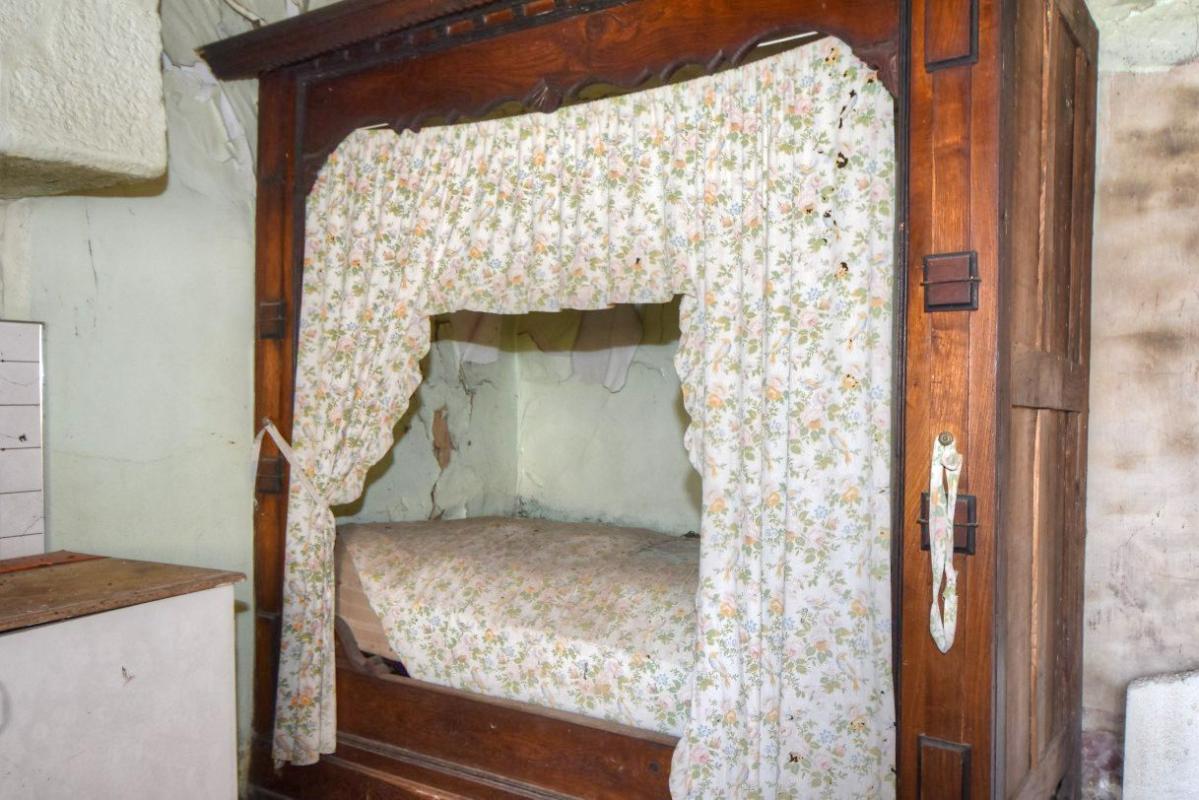 TREGUIER Corps de ferme à restaurer sur terrain de 9 000 m2 11