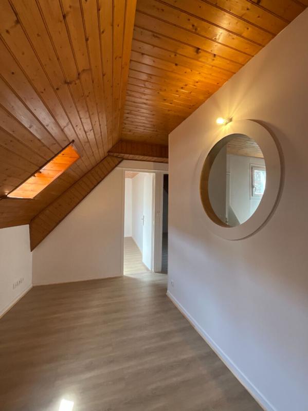 SAINT-VALERY-EN-CAUX Appartement  duplex à St Valery En Caux - 81 m² - 17