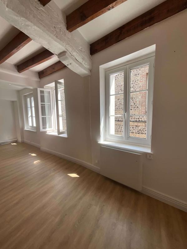 SAINT-VALERY-EN-CAUX Appartement  duplex à St Valery En Caux - 81 m² - 3