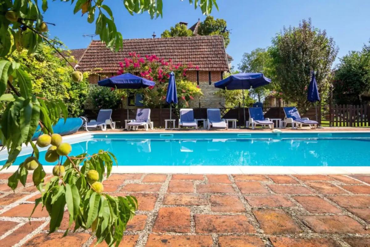CAVAGNAC PROPRIÉTÉ  TOURISTIQUE DE CHARME -12 PIÈCES - PISCINE -TERRAIN DE 3245 m² -IDÉALE PROJET TOURISTIQUE OU RÉSIDENTIEL 1