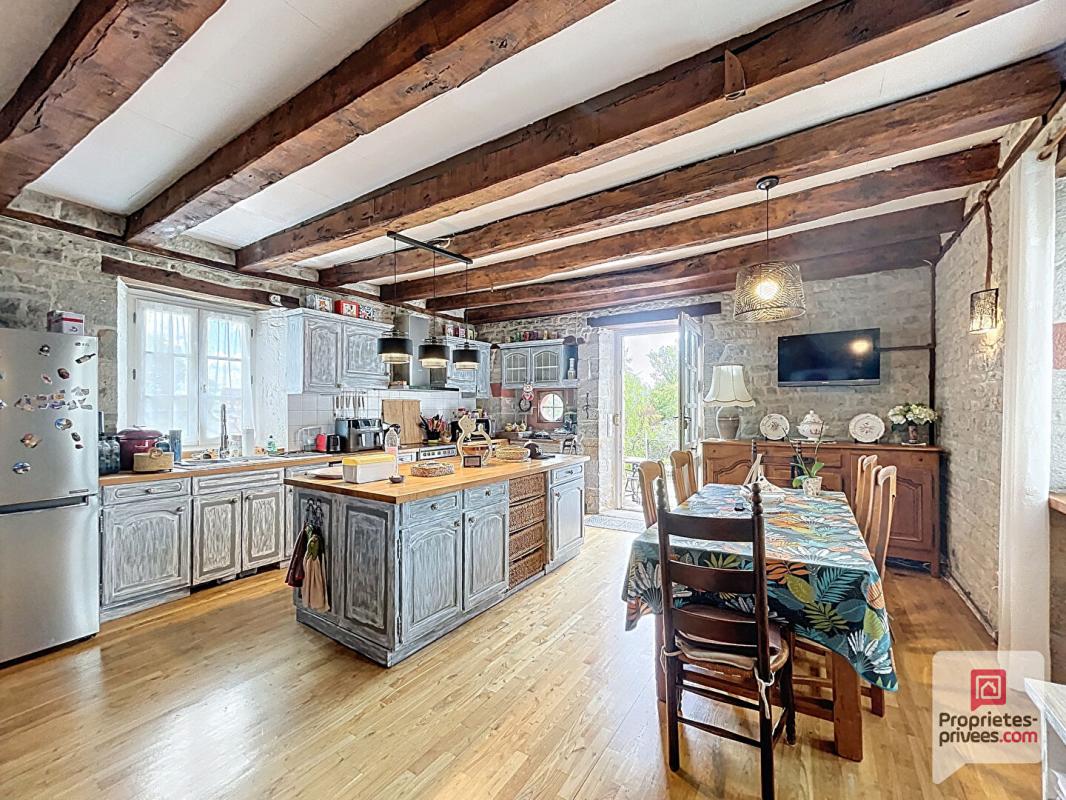 CAVAGNAC PROPRIÉTÉ  TOURISTIQUE DE CHARME -12 PIÈCES - PISCINE -TERRAIN DE 3245 m² -IDÉALE PROJET TOURISTIQUE OU RÉSIDENTIEL 12