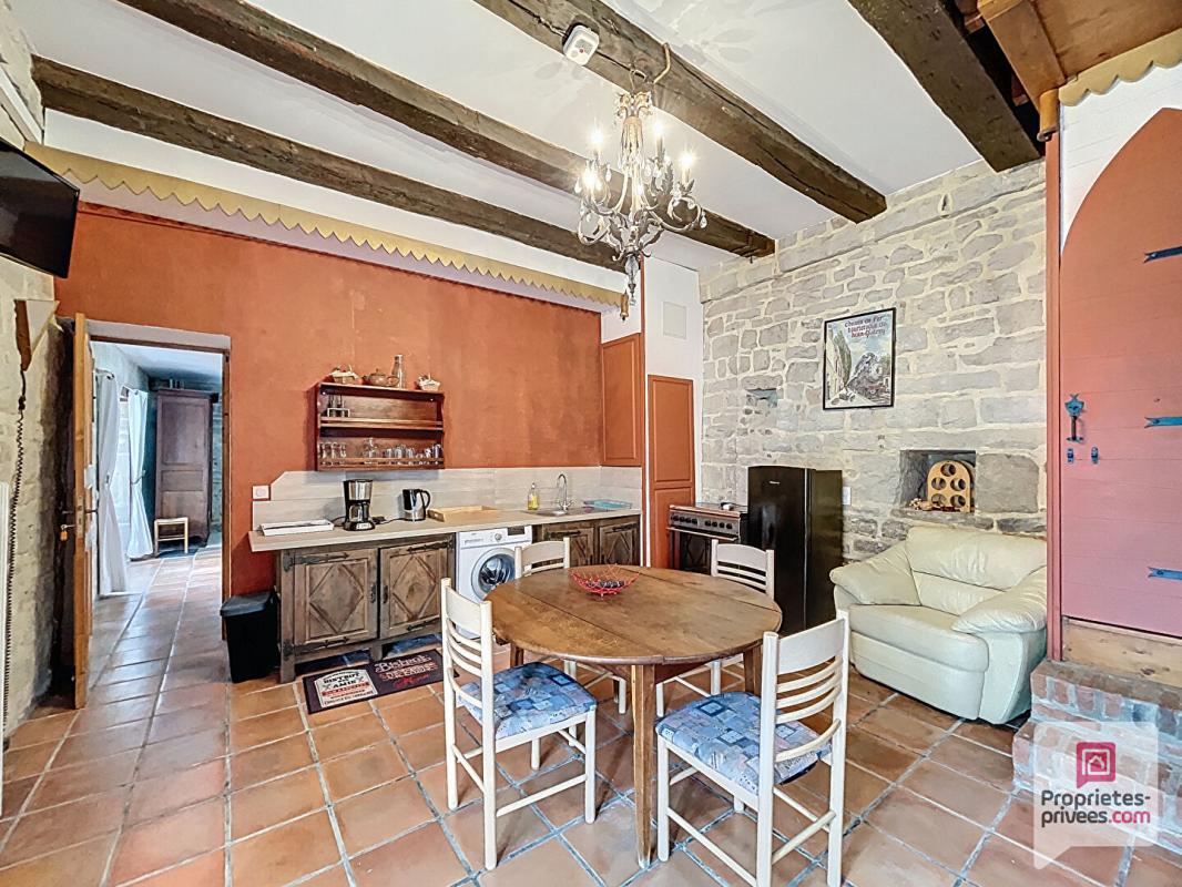 CAVAGNAC PROPRIÉTÉ  TOURISTIQUE DE CHARME -12 PIÈCES - PISCINE -TERRAIN DE 3245 m² -IDÉALE PROJET TOURISTIQUE OU RÉSIDENTIEL 16