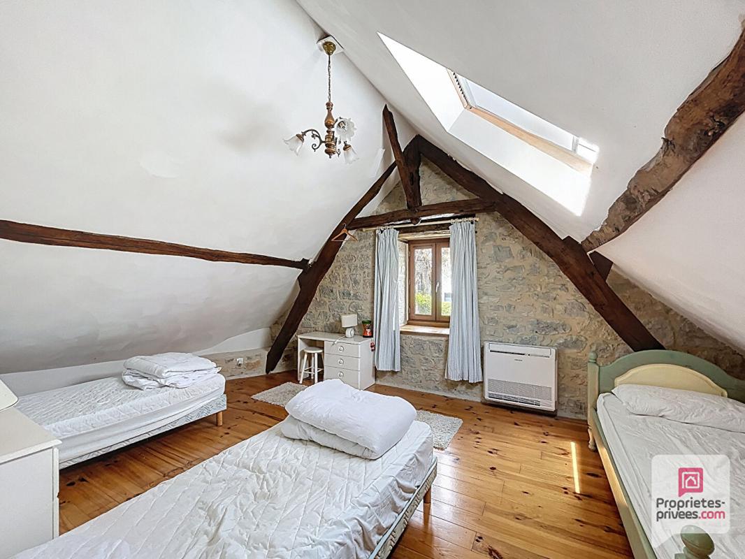 CAVAGNAC PROPRIÉTÉ  TOURISTIQUE DE CHARME -12 PIÈCES - PISCINE -TERRAIN DE 3245 m² -IDÉALE PROJET TOURISTIQUE OU RÉSIDENTIEL 8