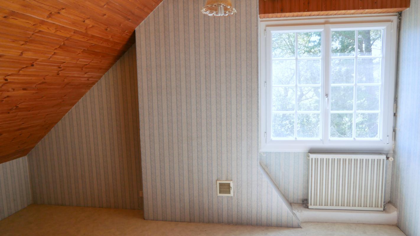 SAINT-NAZAIRE Maison à rénover - 208 m² avec dépendances sur 2100 m² de terrain - Proche commerces et écoles 5