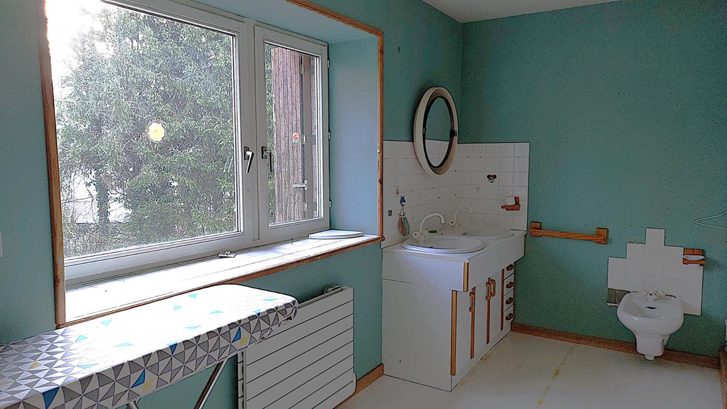 POLAINCOURT-ET-CLAIREFONTAINE Maison Polaincourt Et Clairefont 10 pièce(s) 331 m2 jardin, piscine 10