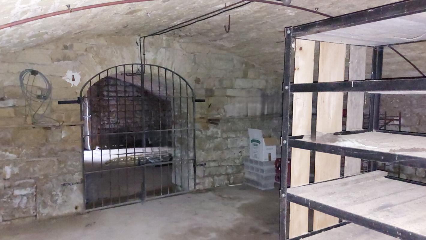 POLAINCOURT-ET-CLAIREFONTAINE Maison Polaincourt Et Clairefont 10 pièce(s) 331 m2 jardin, piscine 13