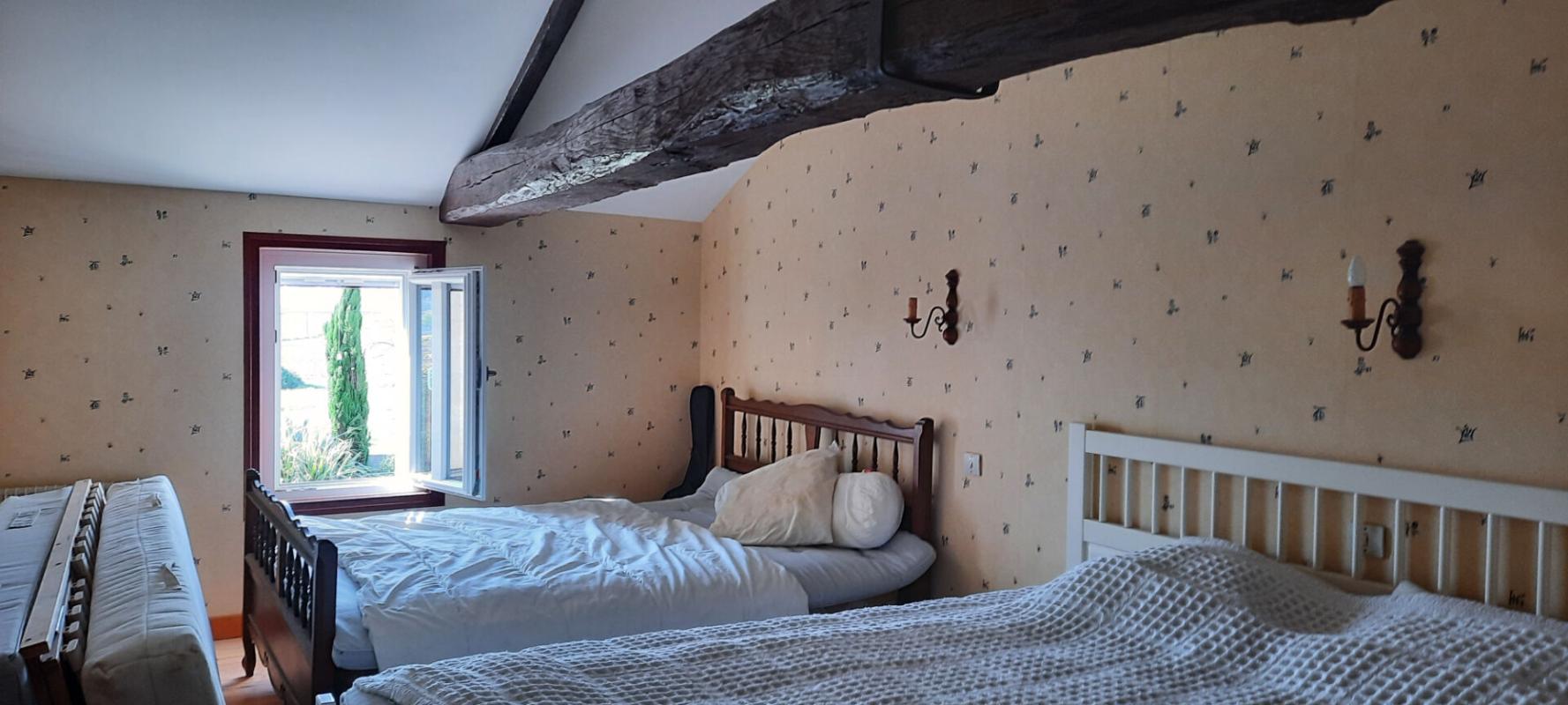 NIEUL-LE-VIROUIL Charentaise rénovée, dépendances et piscine 7