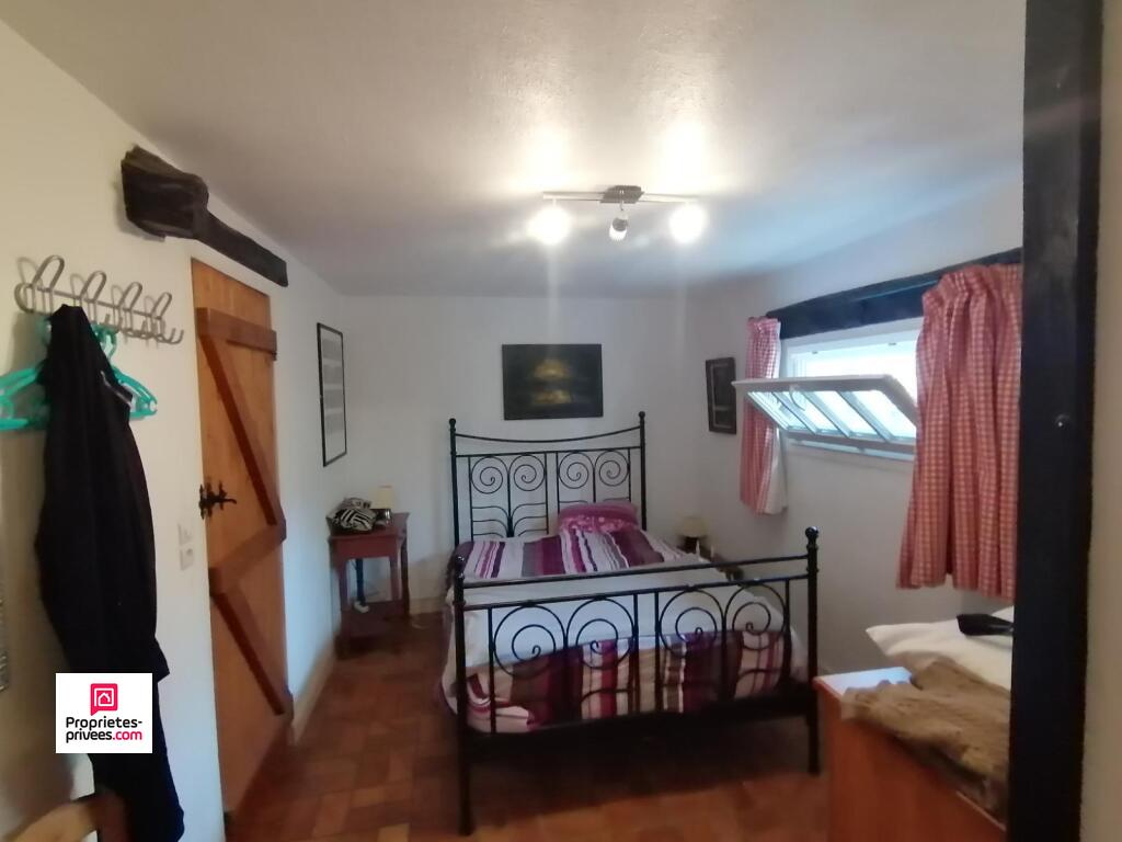 RANES RANES (61) Longère Normande à colombages ( vendue entièrement meublée et équipée), 135 m2 environ, 6 pièces, 3 (possible 4) chambres, PRIX  241 500 , honoraires 5% inclus à la charge de l'acquéreur soit 230 000 hors honoraires 11