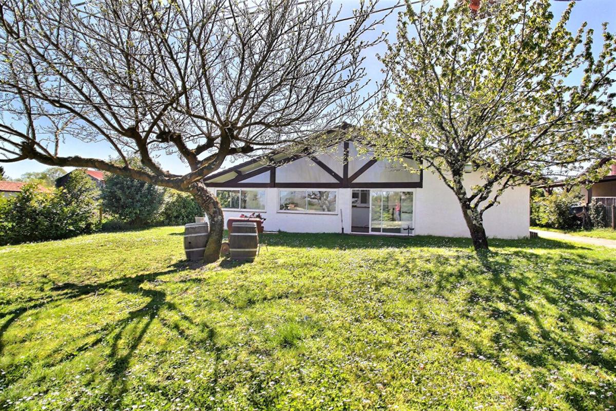 SAINT-LOUBES Maison T5 de plain-pied 145 M², garage 40 M², parcelle 1 250 M² à Saint-Loubès 10