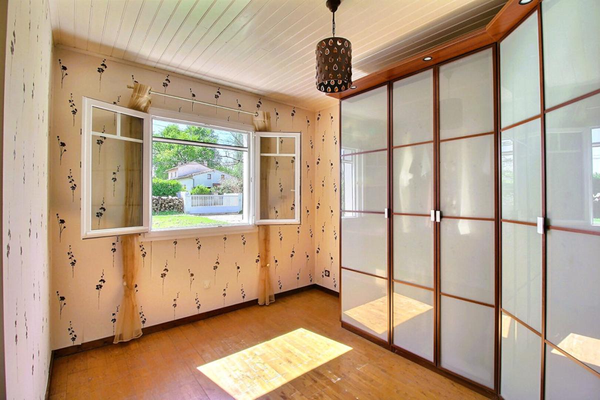 SAINT-LOUBES Maison T5 de plain-pied 145 M², garage 40 M², parcelle 1 250 M² à Saint-Loubès 6