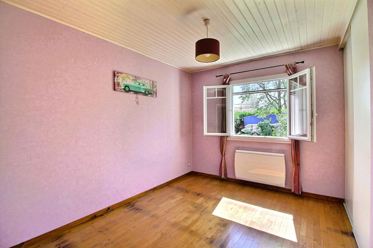 SAINT-LOUBES Maison T5 de plain-pied 145 M², garage 40 M², parcelle 1 250 M² à Saint-Loubès 7