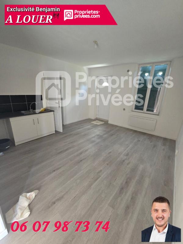 HIRSON Appartement Hirson 2 pièce(s) 52.8 m2 3