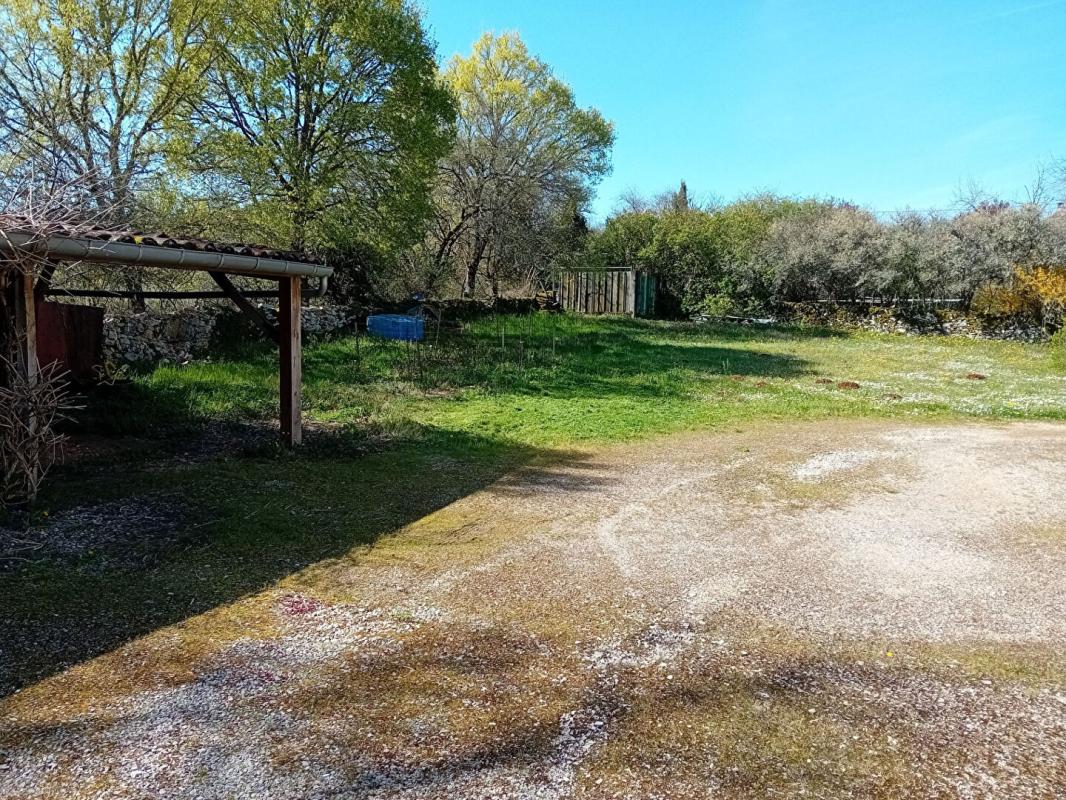 CONCOTS Maison  6 pièces 120 m2 dépendances 17