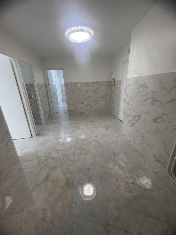 AUBERVILLIERS Appartement Aubervilliers 3 pièce(s) 73 m2 2