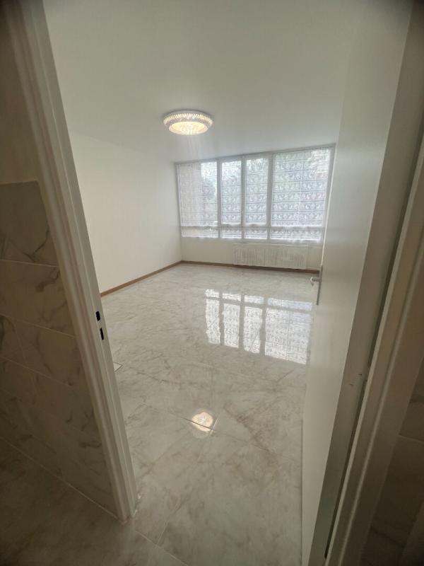 AUBERVILLIERS Appartement Aubervilliers 3 pièce(s) 73 m2 3