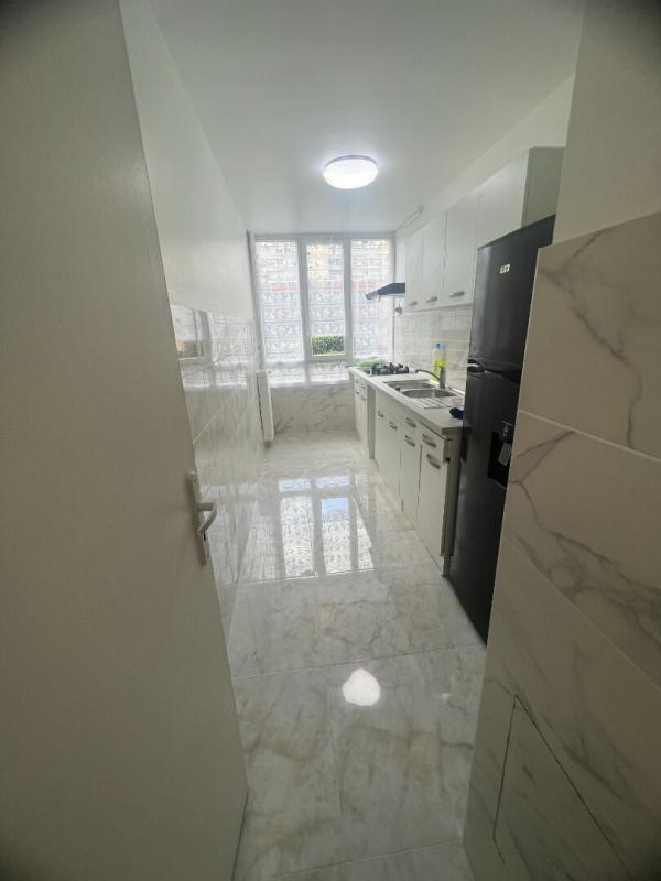 AUBERVILLIERS Appartement Aubervilliers 3 pièce(s) 73 m2 4