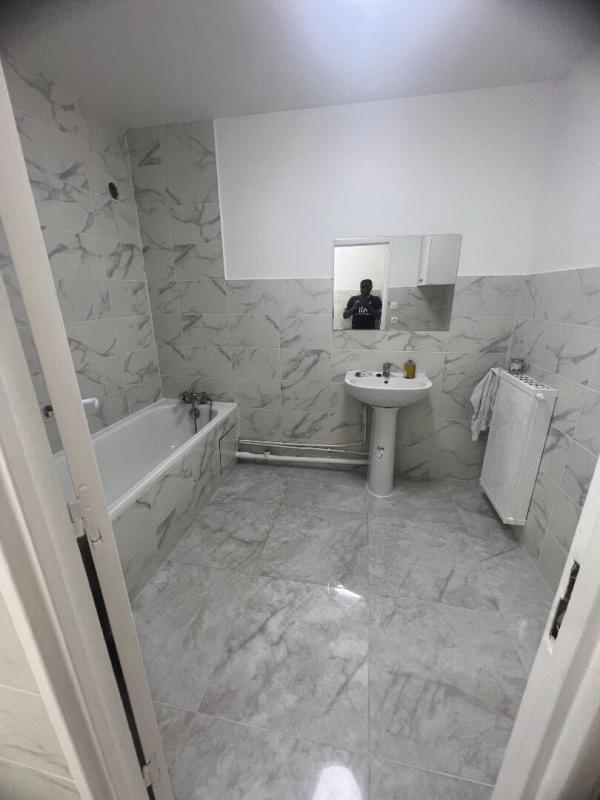 AUBERVILLIERS Appartement Aubervilliers 3 pièce(s) 73 m2 8