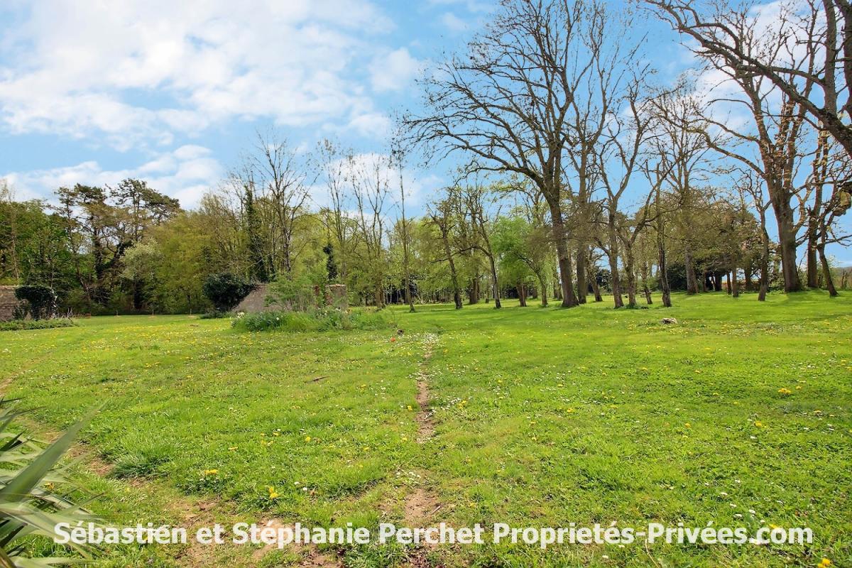 PATAY En exclusivité - Corps de ferme  362 m² - 8 chambres -terrain 1,2 ha - granges 500 m² 12