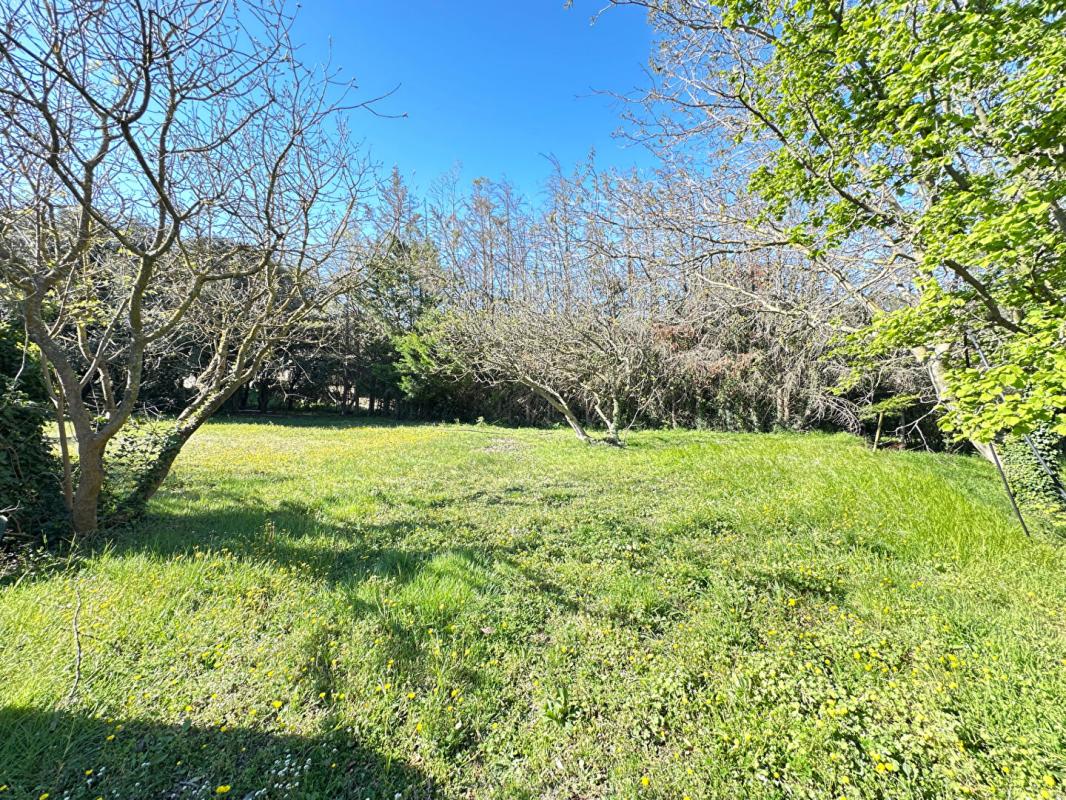 SAINT-CHAMAS Maison de plain pied à Saint Chamas avec piscine 10