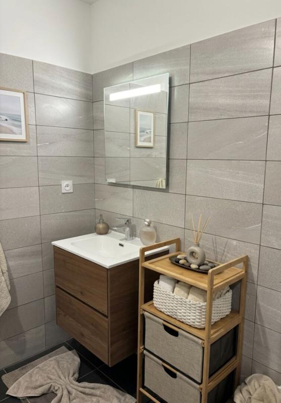 BASTIA -BASTIA- APPARTEMENT T2  MEUBLE -TERRASSE 10M² VUE MER 8