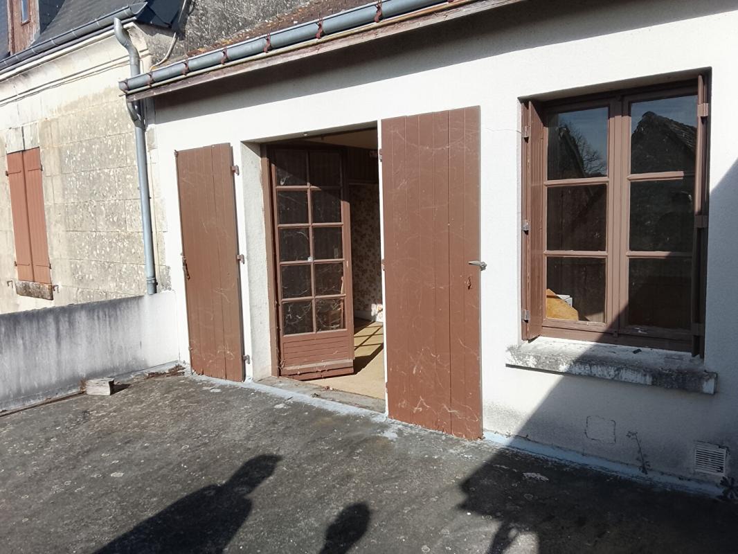 LE PETIT-PRESSIGNY Maison Le  Petit Pressigny 8 pièce(s) 200 m2 12