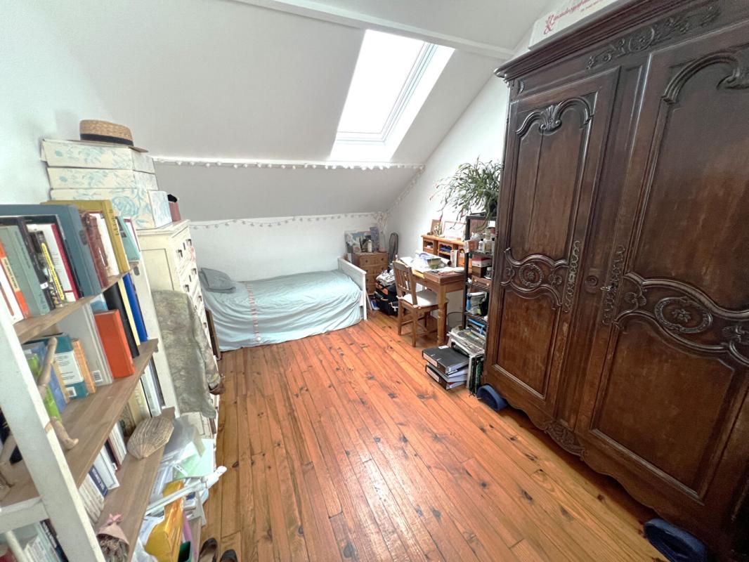 VILLEPREUX Maison Villepreux 9 pièces 7 chambres 180 m2 Type Marly 12