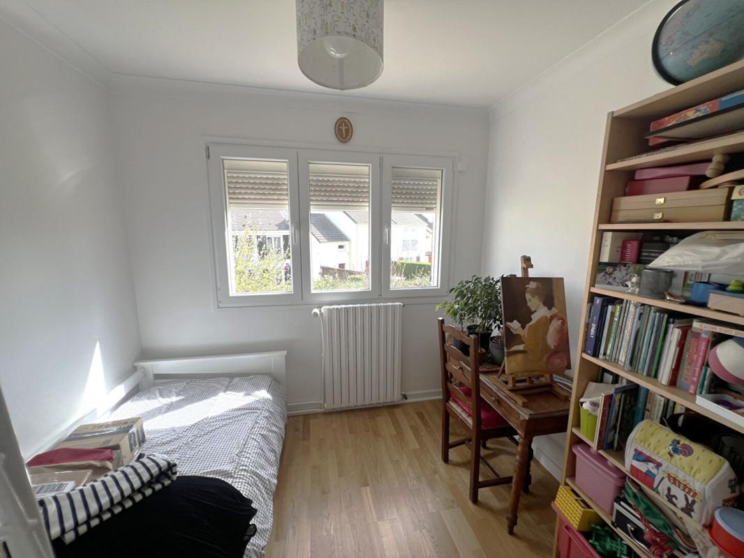 VILLEPREUX Maison Villepreux 9 pièces 7 chambres 180 m2 Type Marly 14