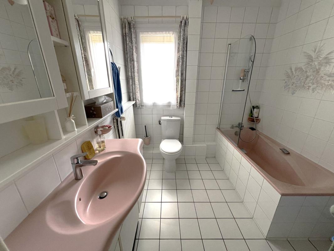 VILLEPREUX Maison Villepreux 9 pièces 7 chambres 180 m2 Type Marly 17