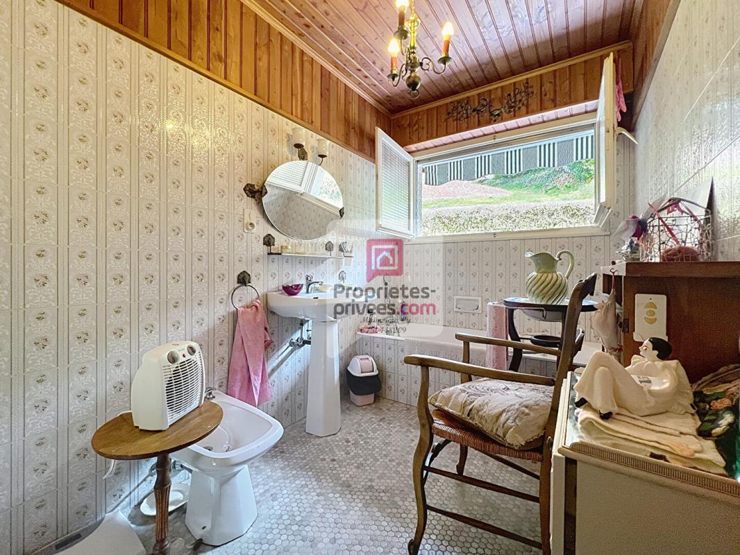 UGINE Maison avec T2 Ugine 7 pièces 323 m2 10