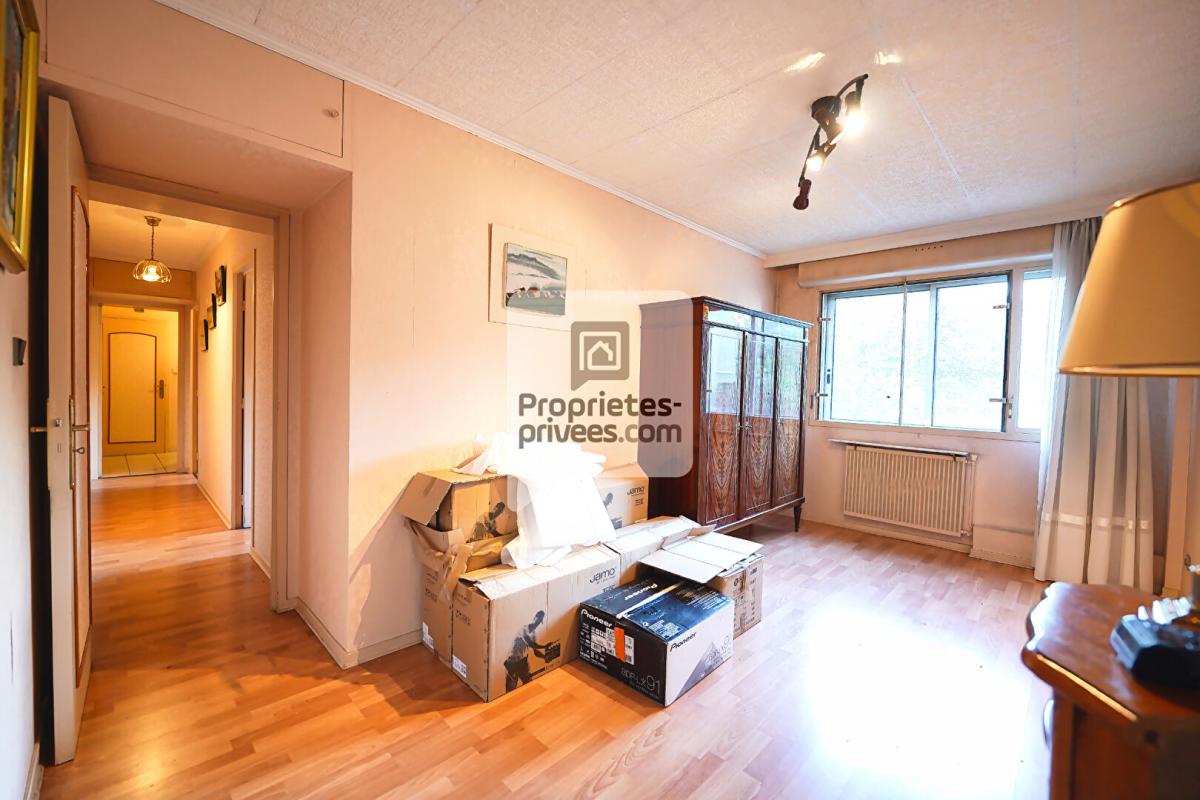 GRENOBLE GRENOBLE LA BRUYERE Grand T5 de 98m2 + Garage & Cave 12