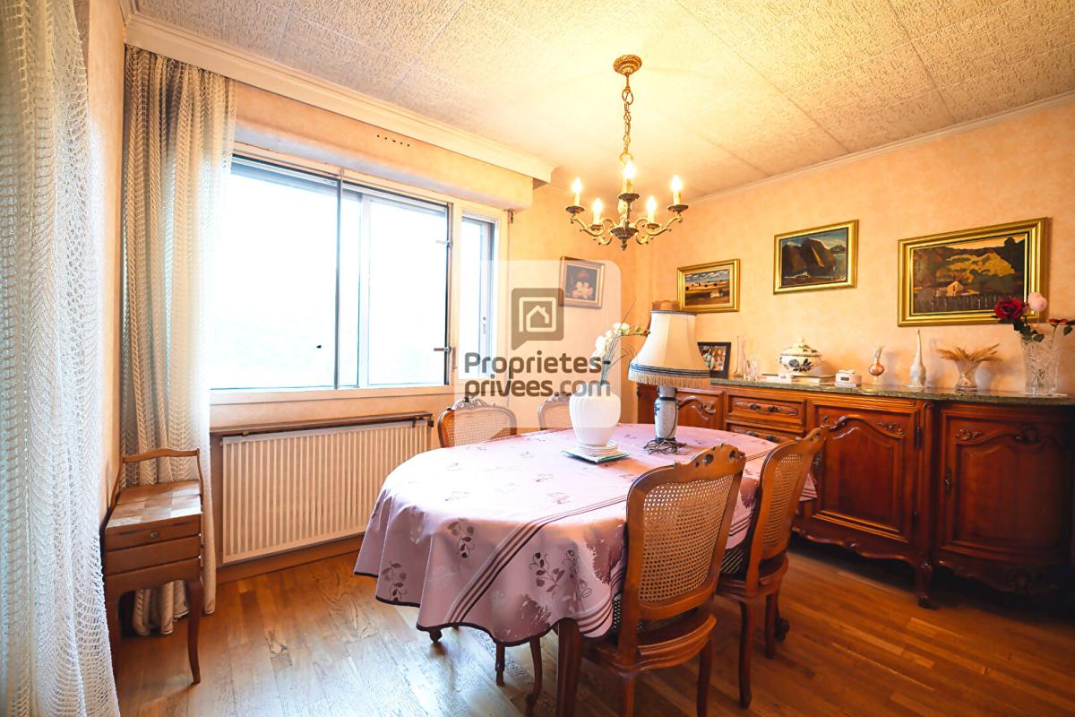 GRENOBLE GRENOBLE LA BRUYERE Grand T5 de 98m2 + Garage & Cave 6