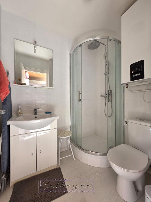 LE POULIGUEN STUDIO au calme, baigné de soleil, dans une résidence sur le port proximité Plage du Nau 8