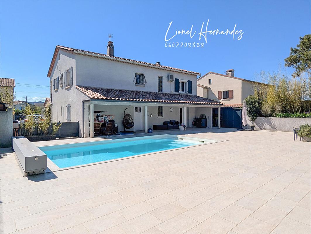 ALES Alès centre : Maison individuelle de 197m² avec 5 chambres et piscine 3