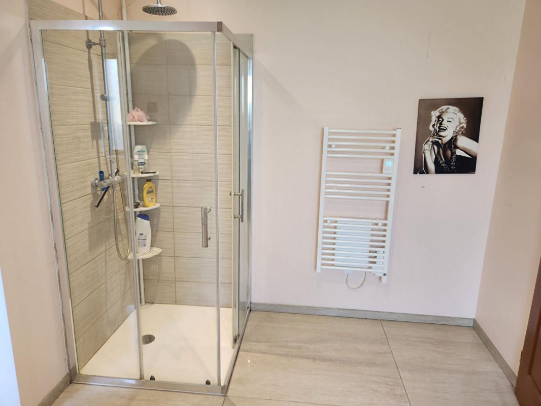 LONGCHAMPS Exclusivité - Longchamps proche Etrépagny - Belle grange restaurée de 124 m2 - 3 chambres - sur 1.145 m2 - Environnement calme - Prix : 206.500 13