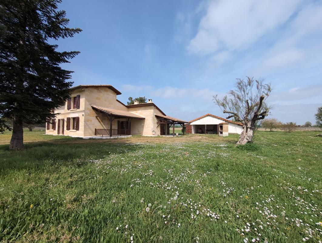 ARVEYRES Maison d'architecte 2