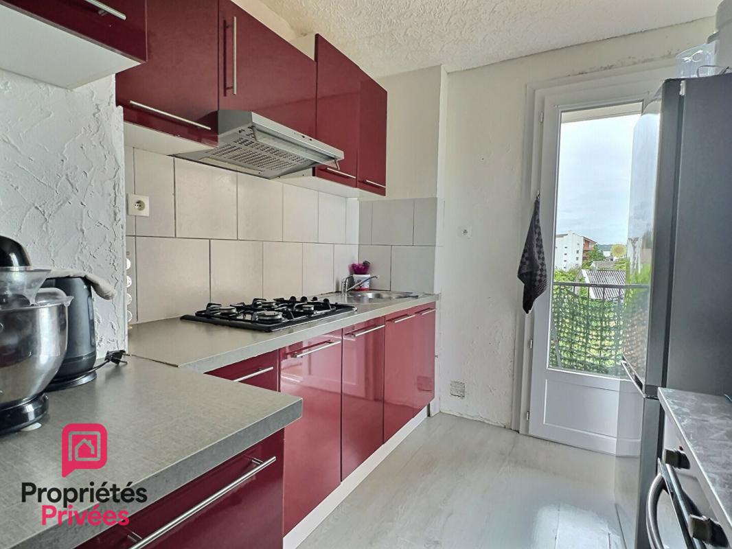 MARMANDE T4 traversant  67 m² - double balcon - vendu loué - rénovation globale énergétique absorbée 2