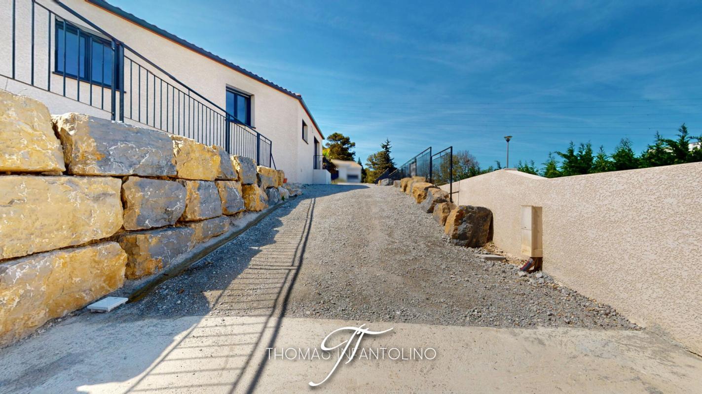 CARCASSONNE PLAIN PIED - VUE PANORAMIQUE - 3 CHAMBRES - SALLE DE BAINS - SALLE D'EAU 9