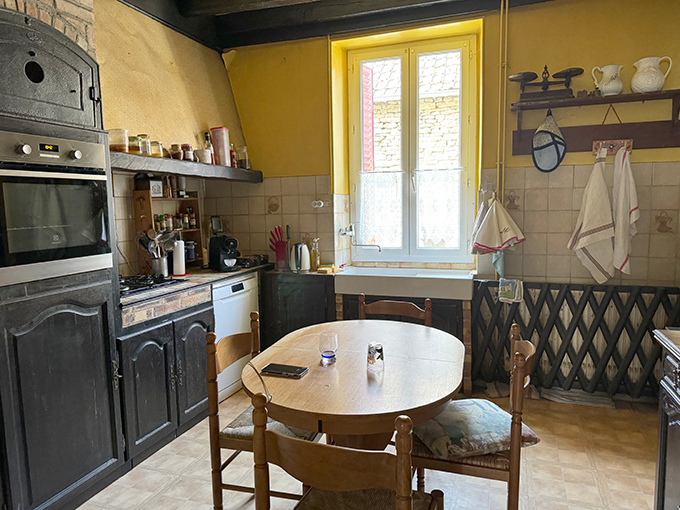 BLAISY-BAS Maison ancienne 6 pièces 127 m² avec courrette de 30 m2 devant 3